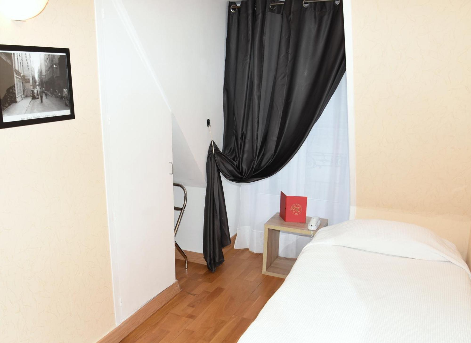 Hotel Du Mont Blanc Paris Room photo